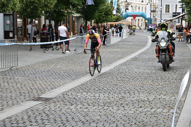 这使双方联 这使双方联